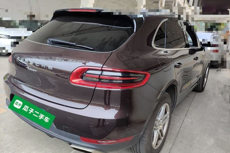 Used Porsche Macan 2017 Macan 2.0T Rear Right 45 Deg