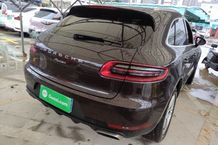 Used Porsche Macan 2017 Macan 2.0T Rear Right 45 Deg
