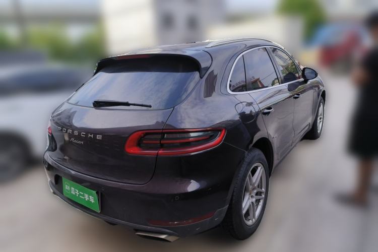 Used Porsche Macan 2017 Macan 2.0T Rear Right 45 Deg