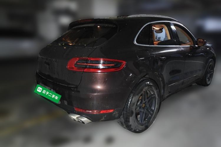 Used Porsche Macan 2017 Macan 2.0T Rear Right 45 Deg