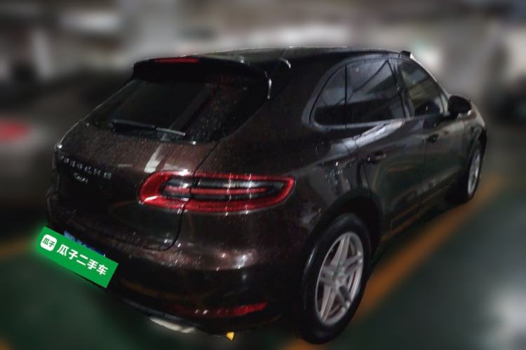 Used Porsche Macan 2017 Macan 2.0T Rear Right 45 Deg