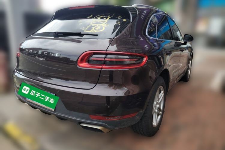 Used Porsche Macan 2017 Macan 2.0T Rear Right 45 Deg