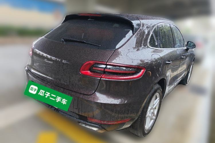 Used Porsche Macan 2017 Macan 2.0T Rear Right 45 Deg