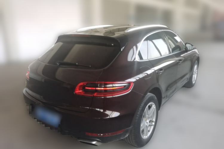 Used Porsche Macan 2017 Macan 2.0T Rear Right 45 Deg