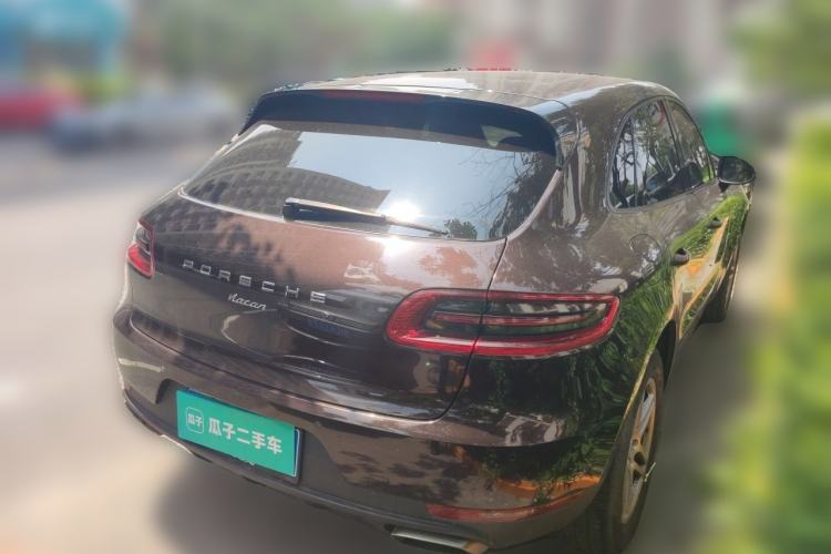 Used Porsche Macan 2017 Macan 2.0T Rear Right 45 Deg