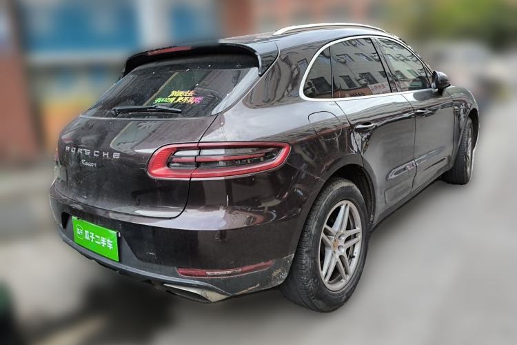 Used Porsche Macan 2017 Macan 2.0T Rear Right 45 Deg