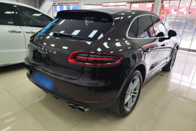 Used Porsche Macan 2017 Macan S 3.0T Rear Right 45 Deg