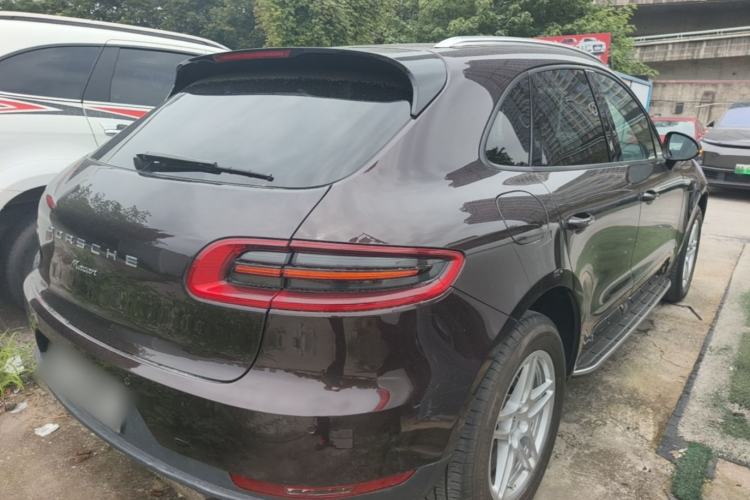 Used Porsche Macan 2017 Macan 2.0T Rear Right 45 Deg