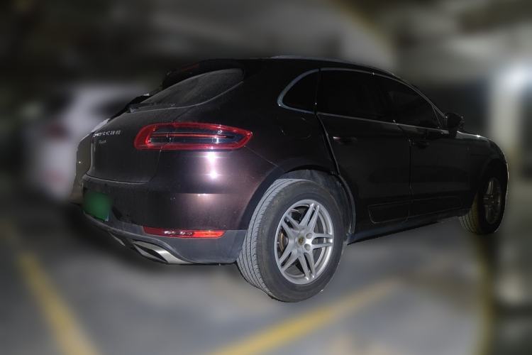Used Porsche Macan 2017 Macan 2.0T Rear Right 45 Deg
