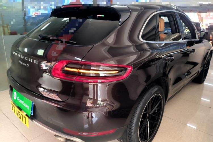 Used Porsche Macan 2017 Macan 2.0T Rear Right 45 Deg