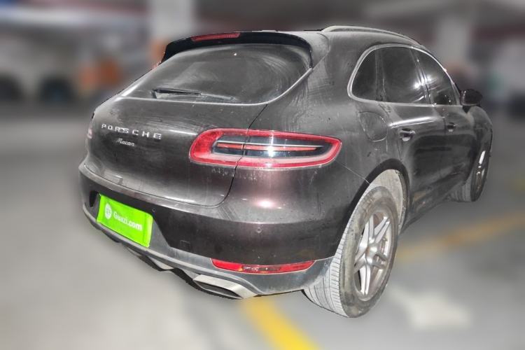 Used Porsche Macan 2017 Macan 2.0T Rear Right 45 Deg