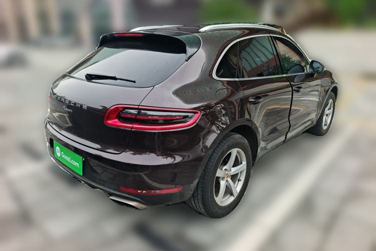 Used Porsche Macan 2017 Macan 2.0T Rear Right 45 Deg
