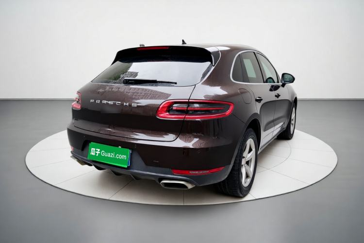 Used Porsche Macan 2017 Macan 2.0T Rear Right 45 Deg