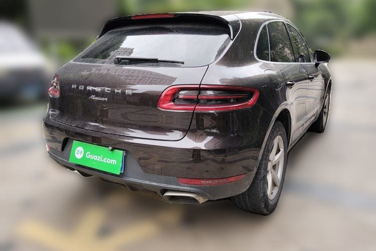 Used Porsche Macan 2017 Macan 2.0T Rear Right 45 Deg