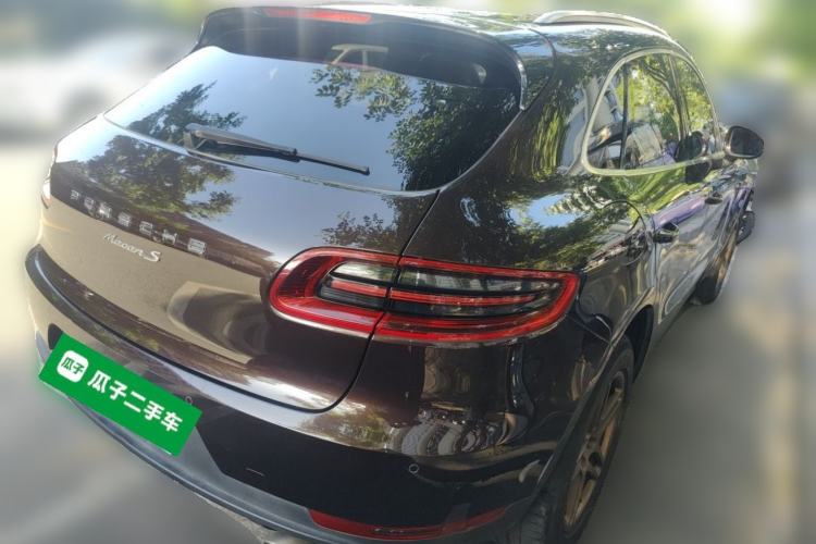 Used Porsche Macan 2017 Macan 2.0T Rear Right 45 Deg