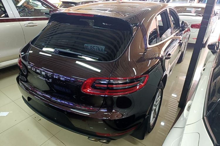 Used Porsche Macan 2017 Macan S 3.0T Rear Right 45 Deg
