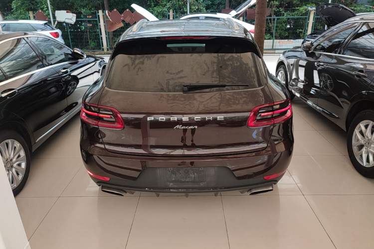 Used Porsche Macan 2017 Macan 2.0T Rear