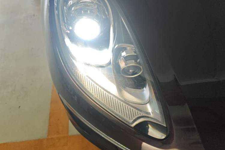 Used Porsche Macan 2017 Macan 2.0T Right Front Headlight
