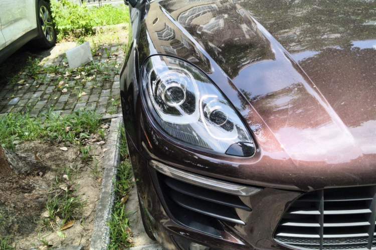 Used Porsche Macan 2017 Macan 2.0T Right Front Headlight
