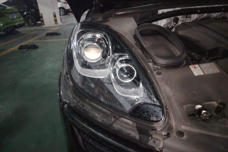 Used Porsche Macan 2017 Macan 2.0T Right Front Headlight