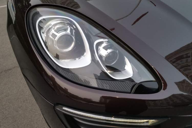 Used Porsche Macan 2017 Macan S 3.0T Right Front Headlight