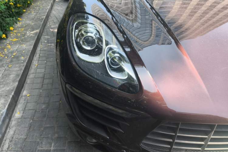 Used Porsche Macan 2017 Macan 2.0T Right Front Headlight