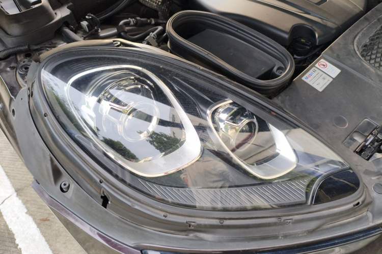 Used Porsche Macan 2017 Macan 2.0T Right Front Headlight