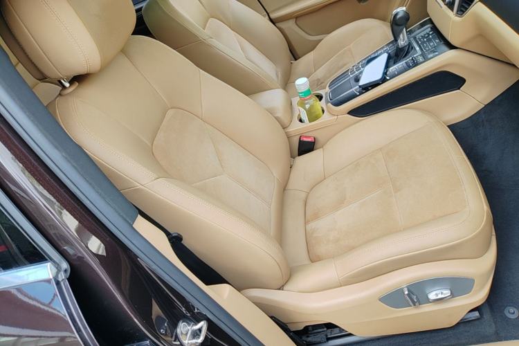 Used Porsche Macan 2017 Macan 2.0T Right Front Seat