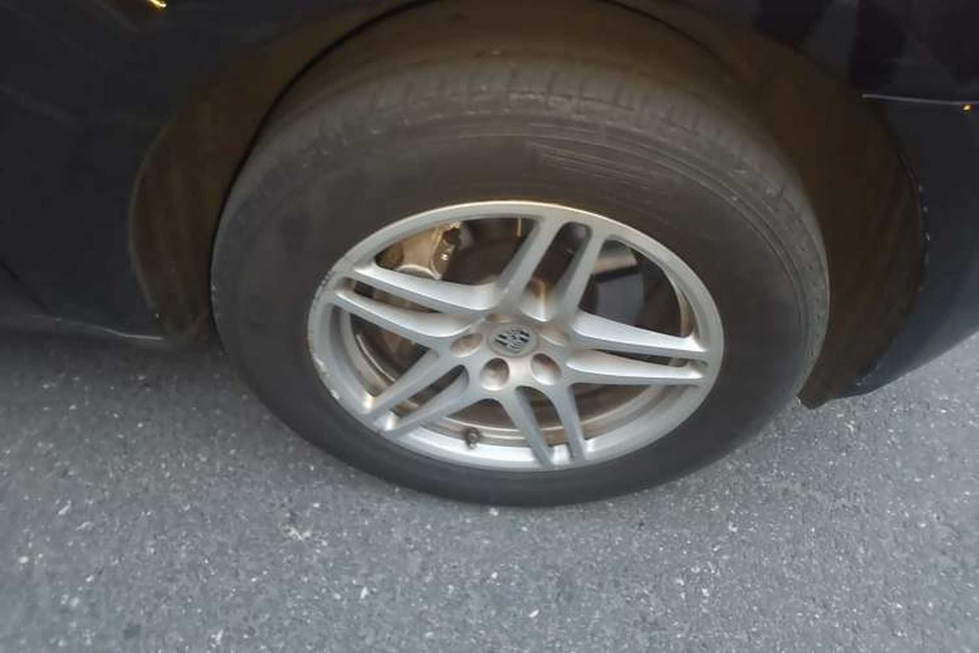 Used Porsche Macan 2017 Macan 2.0T Right Front Wheel Hub