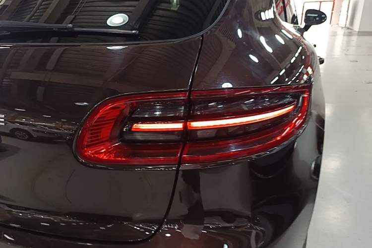 Used Porsche Macan 2017 Macan S 3.0T Right Rear Taillight