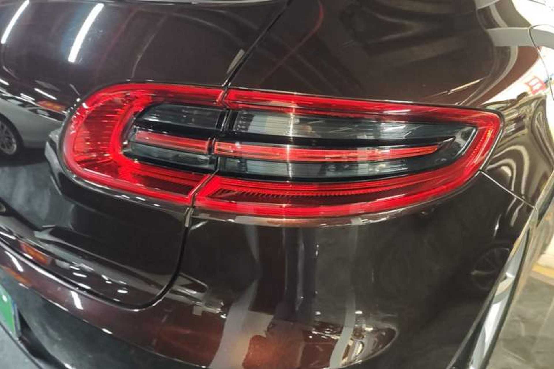 Used Porsche Macan 2017 Macan 2.0T Right Rear Taillight