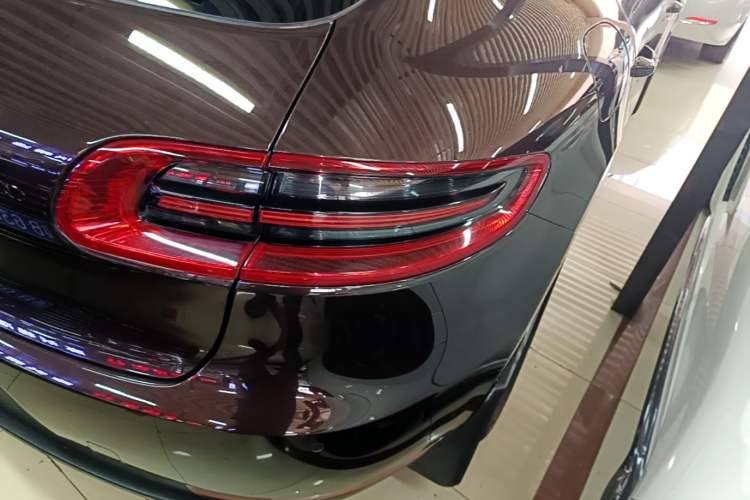 Used Porsche Macan 2017 Macan S 3.0T Right Rear Taillight