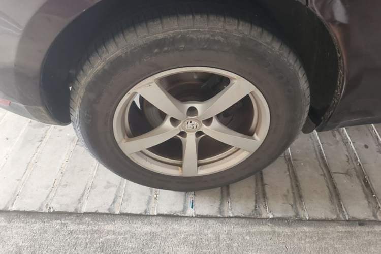 Used Porsche Macan 2017 Macan 2.0T Right Rear Wheel Hub