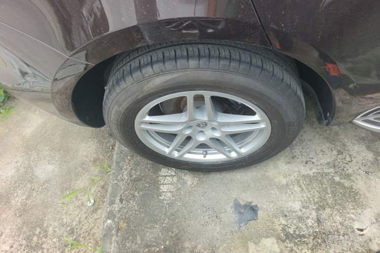Used Porsche Macan 2017 Macan 2.0T Right Rear Wheel Hub
