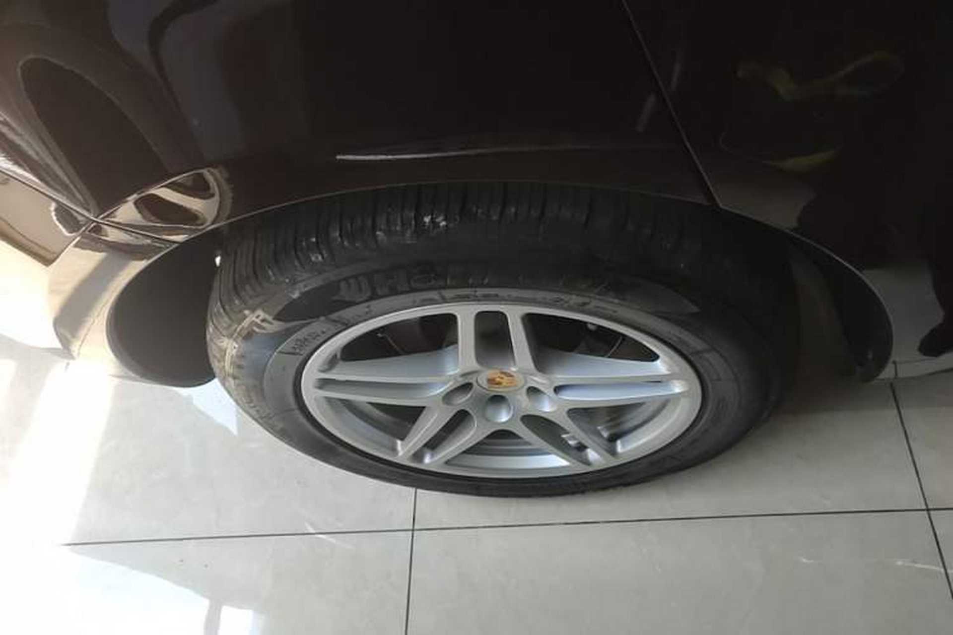 Used Porsche Macan 2017 Macan 2.0T Right Rear Wheel Hub
