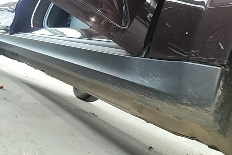 Used Porsche Macan 2017 Macan 2.0T Right Side Sill