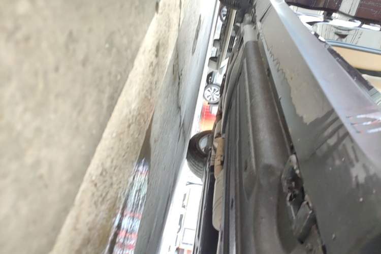 Used Porsche Macan 2017 Macan 2.0T Right Side Sill