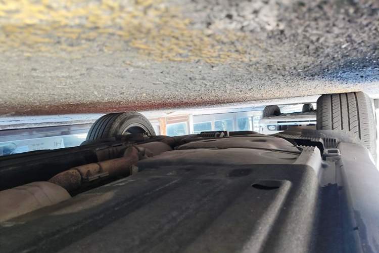 Used Porsche Macan 2017 Macan 2.0T Right Side Sill