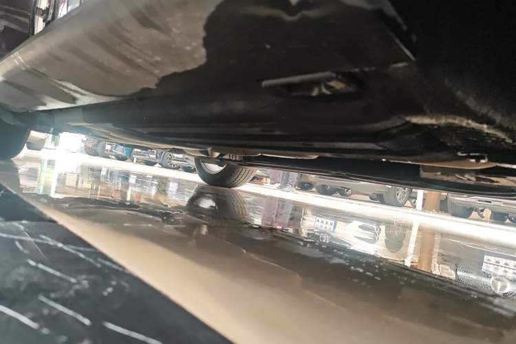 Used Porsche Macan 2017 Macan 2.0T Right Side Sill