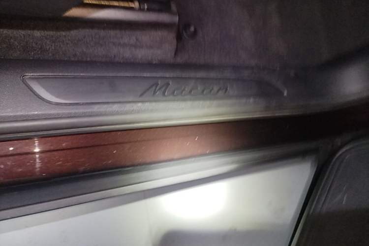 Used Porsche Macan 2017 Macan 2.0T Right Side Sill