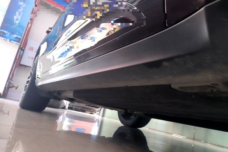 Used Porsche Macan 2017 Macan 2.0T Right Side Sill