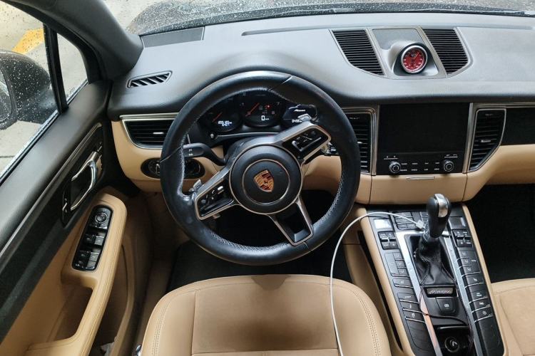 Used Porsche Macan 2017 Macan 2.0T Steering Wheel