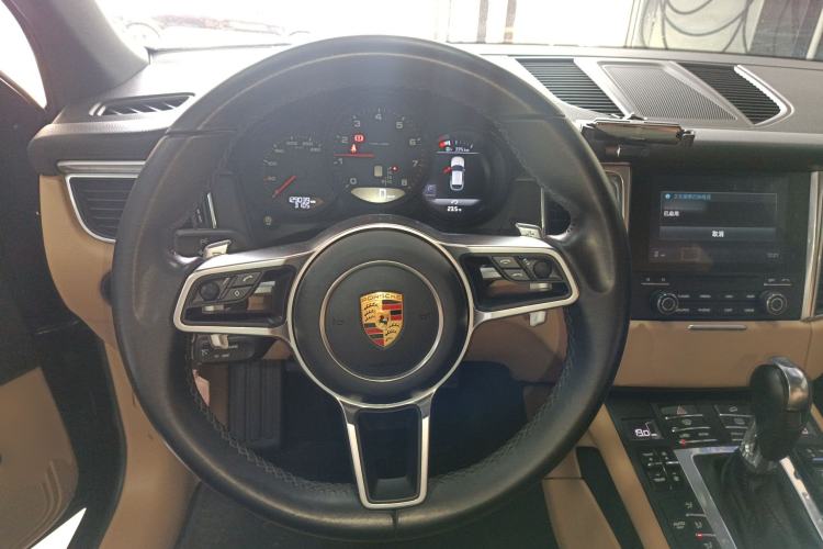 Used Porsche Macan 2017 Macan 2.0T Steering Wheel
