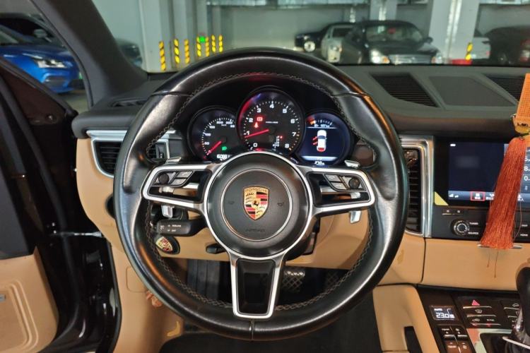 Used Porsche Macan 2017 Macan 2.0T Steering Wheel