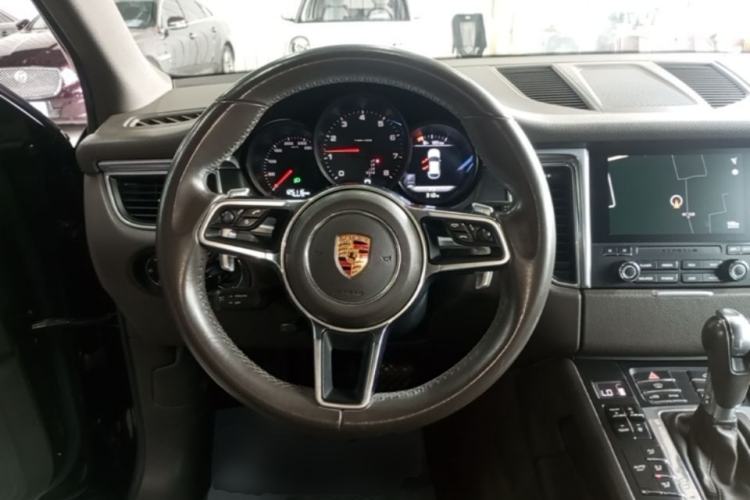 Used Porsche Macan 2017 Macan 2.0T Steering Wheel