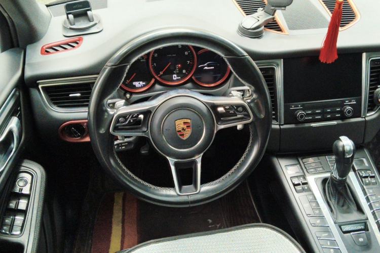 Used Porsche Macan 2017 Macan 2.0T Steering Wheel