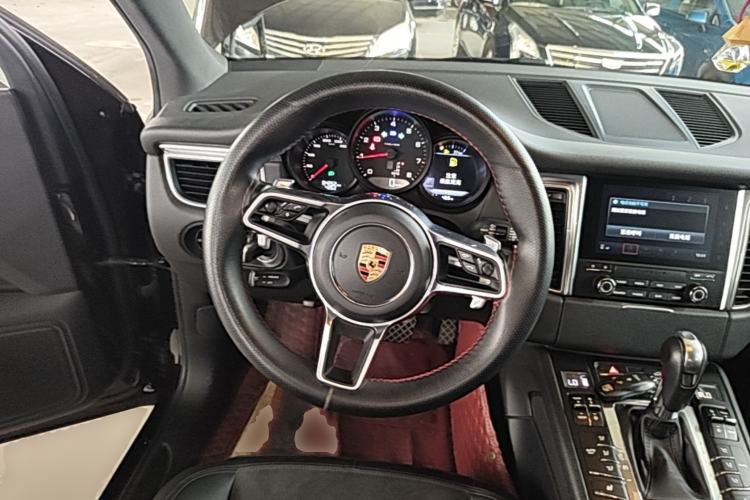 Used Porsche Macan 2017 Macan 2.0T Steering Wheel
