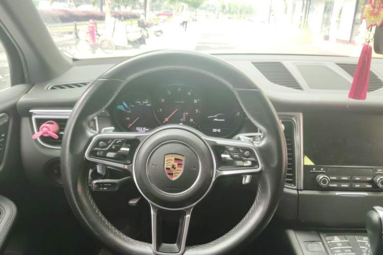 Used Porsche Macan 2017 Macan 2.0T Steering Wheel