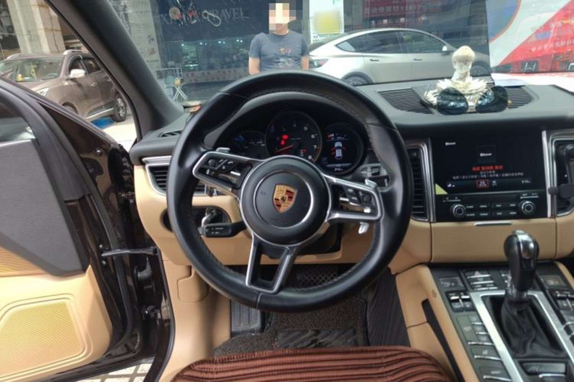 Used Porsche Macan 2017 Macan 2.0T Steering Wheel