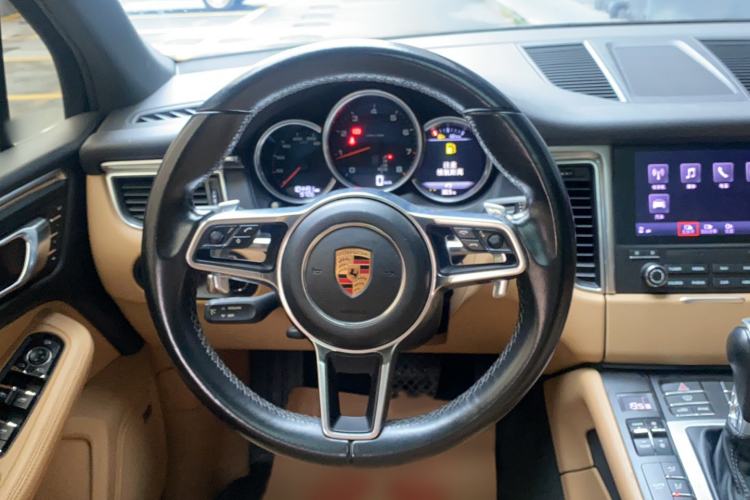 Used Porsche Macan 2017 Macan 2.0T Steering Wheel